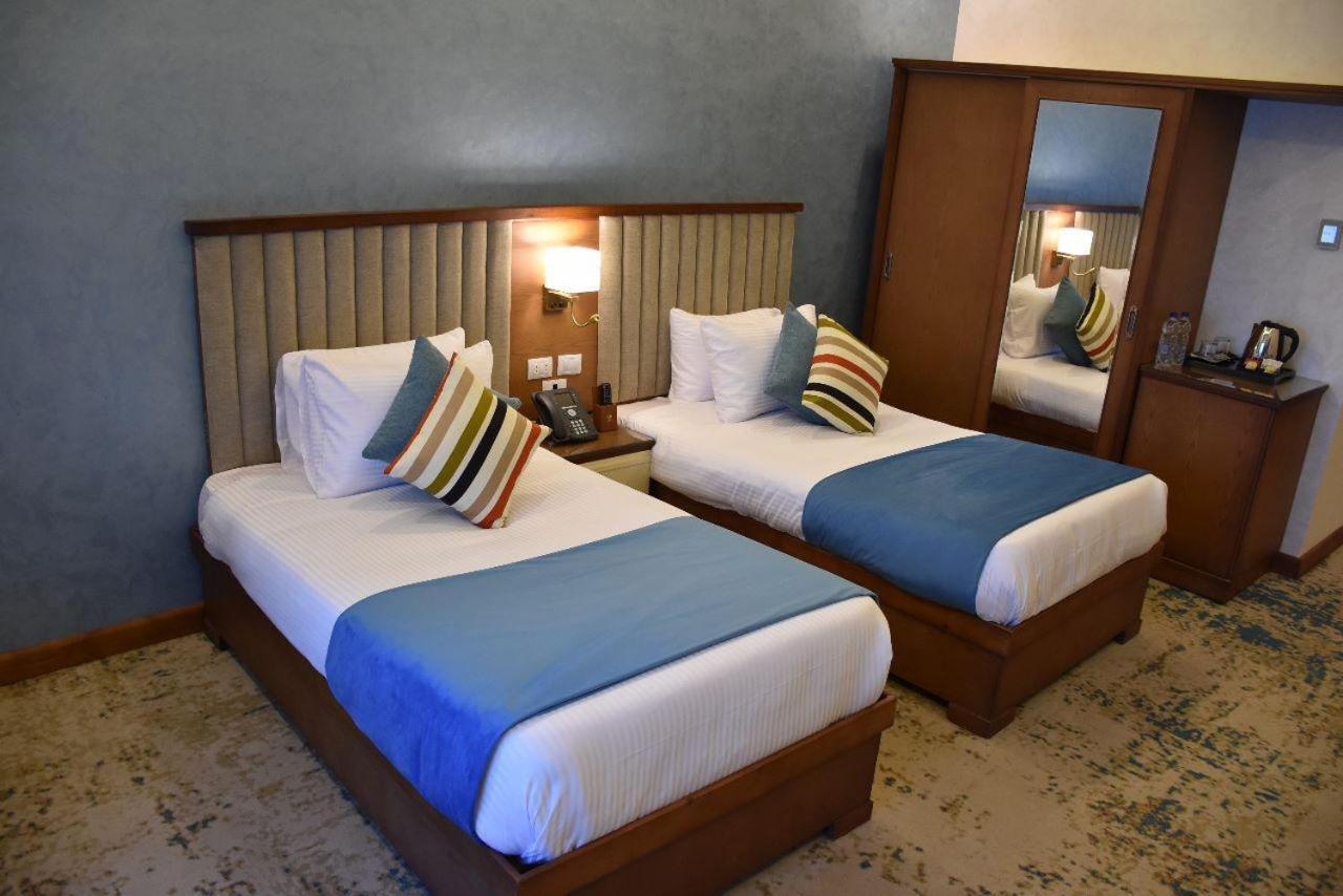 Golden Jewel Ismailia Resort Esterno foto